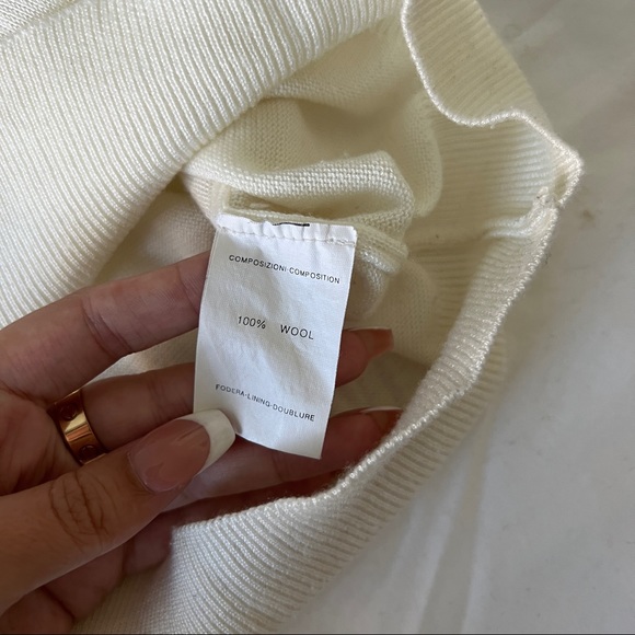 Vintage Fendi 100% Wool Short Sleeve Sweater - Picture 4 of 4